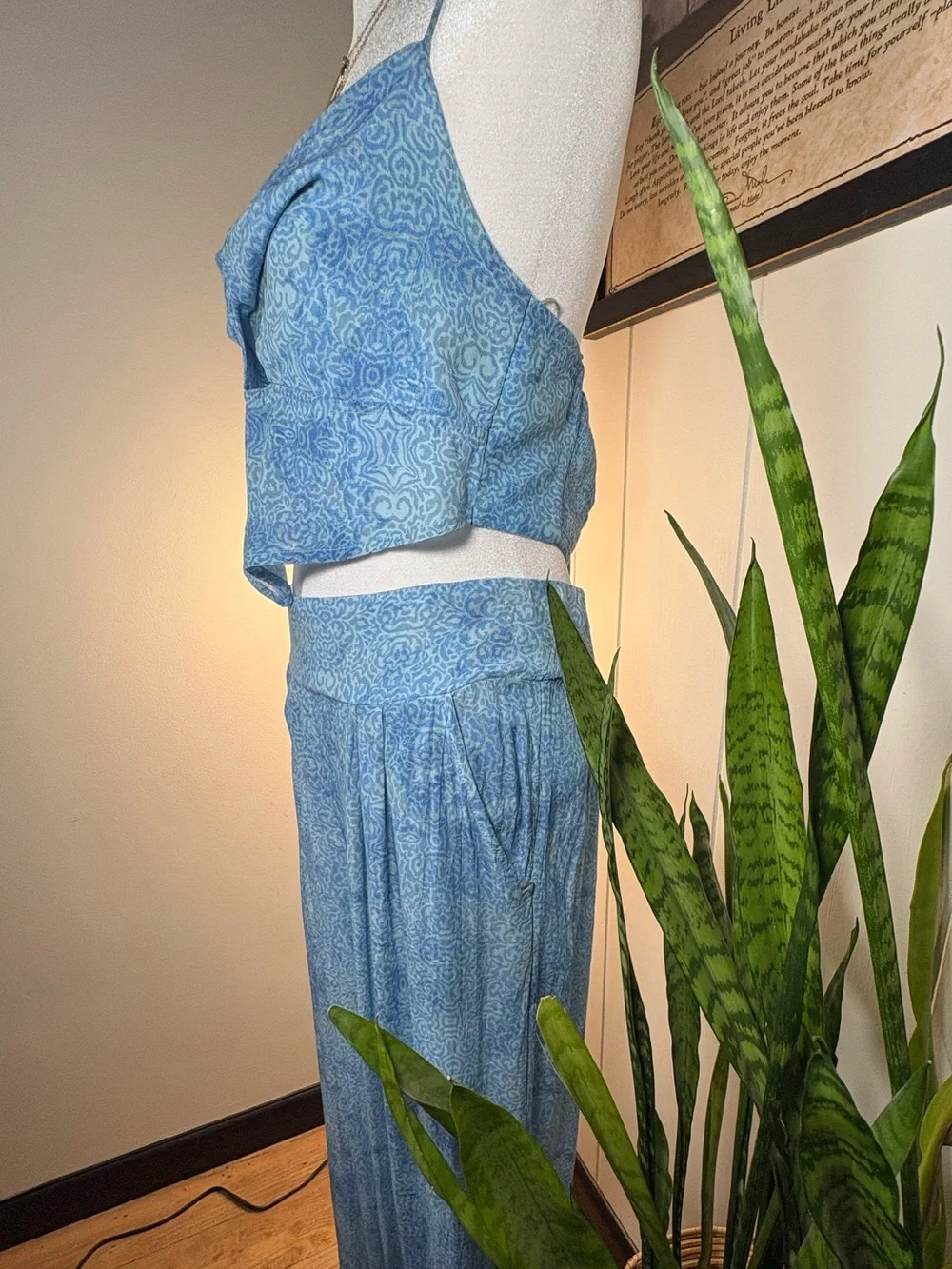 Free People 2 piece top & ruffled wide leg pants M breezy blue🩵 - Picture 5 of 12